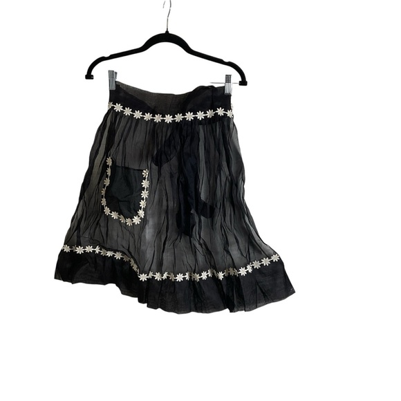 Vintage Women’s Apron Black with white Floral Trim - Picture 1 of 12